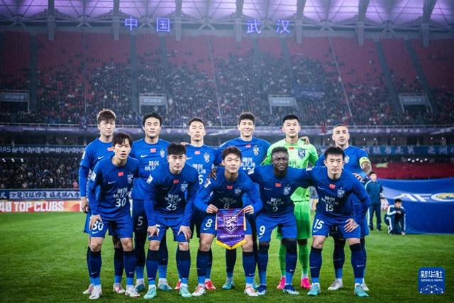 武汉三镇结束2023赛季征程，球队亚冠失利再度引发中超跨年赛制改革话题(1)