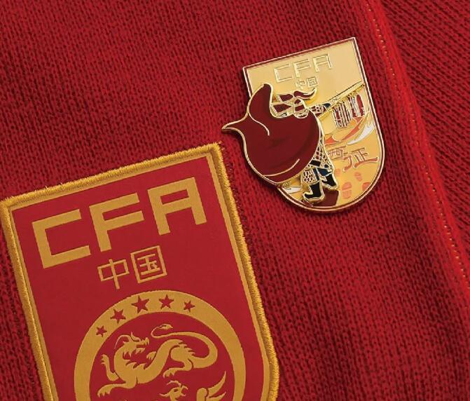 中国男足亚洲杯纪念徽章现已开启预售，限量700枚(3)