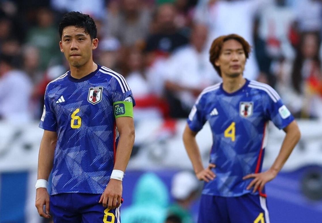 亚洲杯神奇一幕：日本狂丢4球，韩国丢3球，国足0丢球(1)