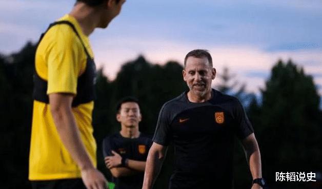 中国足球的曙光：久尔杰维奇继续执教U-19国家队(5)