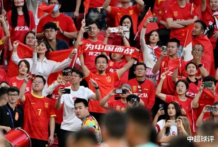 争议！京媒爆料：业内人士认为，中国队在亚洲杯没发全部实力！(2)