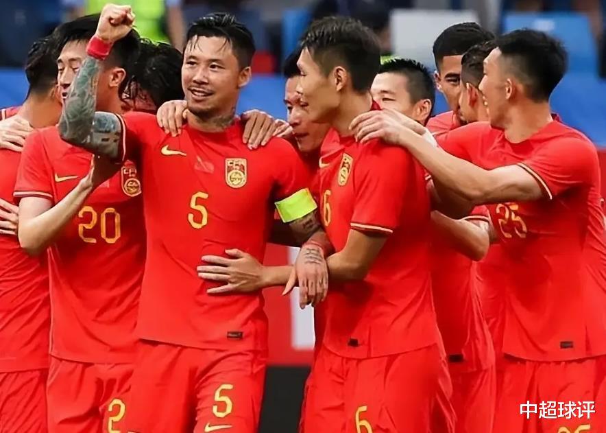 争议！京媒爆料：业内人士认为，中国队在亚洲杯没发全部实力！(4)