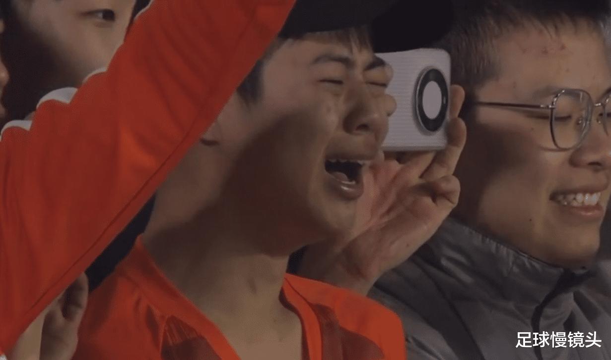 亚冠奇迹！泰山球迷流泪，日本球员瘫坐在地，黄健翔：热血沸腾(3)