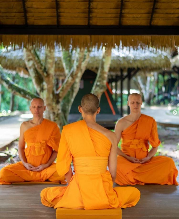 瑞典退役球员到泰国体验僧侣修行后感言：我找到了幸福的秘密(4)